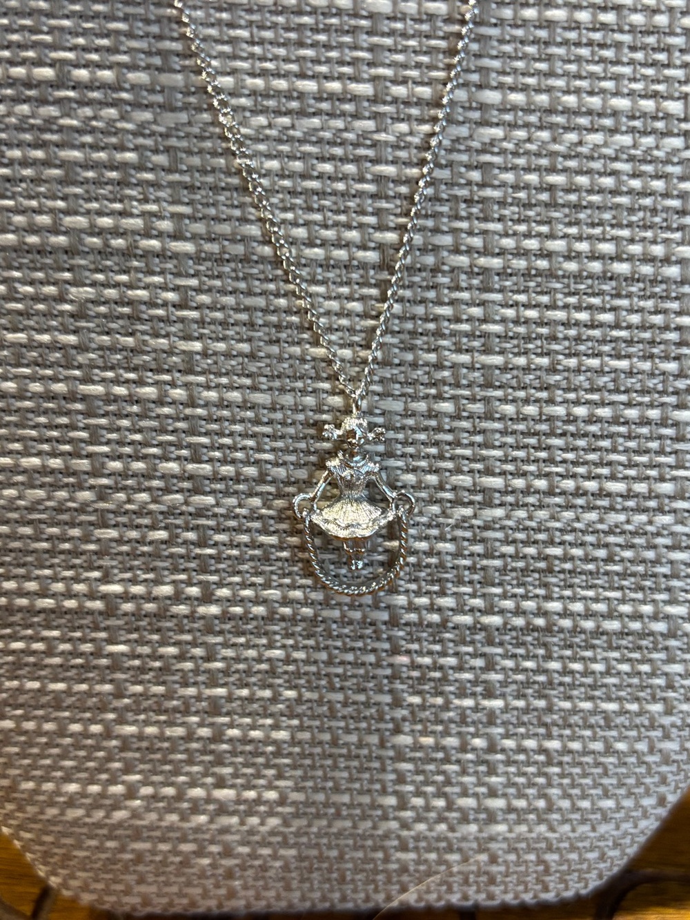 Sarah Coventry "SKIP" Necklace from 1976 - Picture 5 of 6